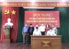 Ký Biên bản bàn giao Hồ sơ tổ chức đảng và đảng viên giữa Đảng ủy Khối Cơ quan và Doanh nghiệp tỉnh và Đảng bộ Công ty TNHH MTV Cao su Quảng Trị