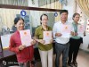 Sau 6 bài đăng trên báo Quảng Trị, các hộ dân định cư từ 30 năm trước ở thôn Phương Lang, xã Hải Ba, huyện Hải Lăng nhận được giấy chứng nhận quyền sử dụng đất - Ảnh: L.M